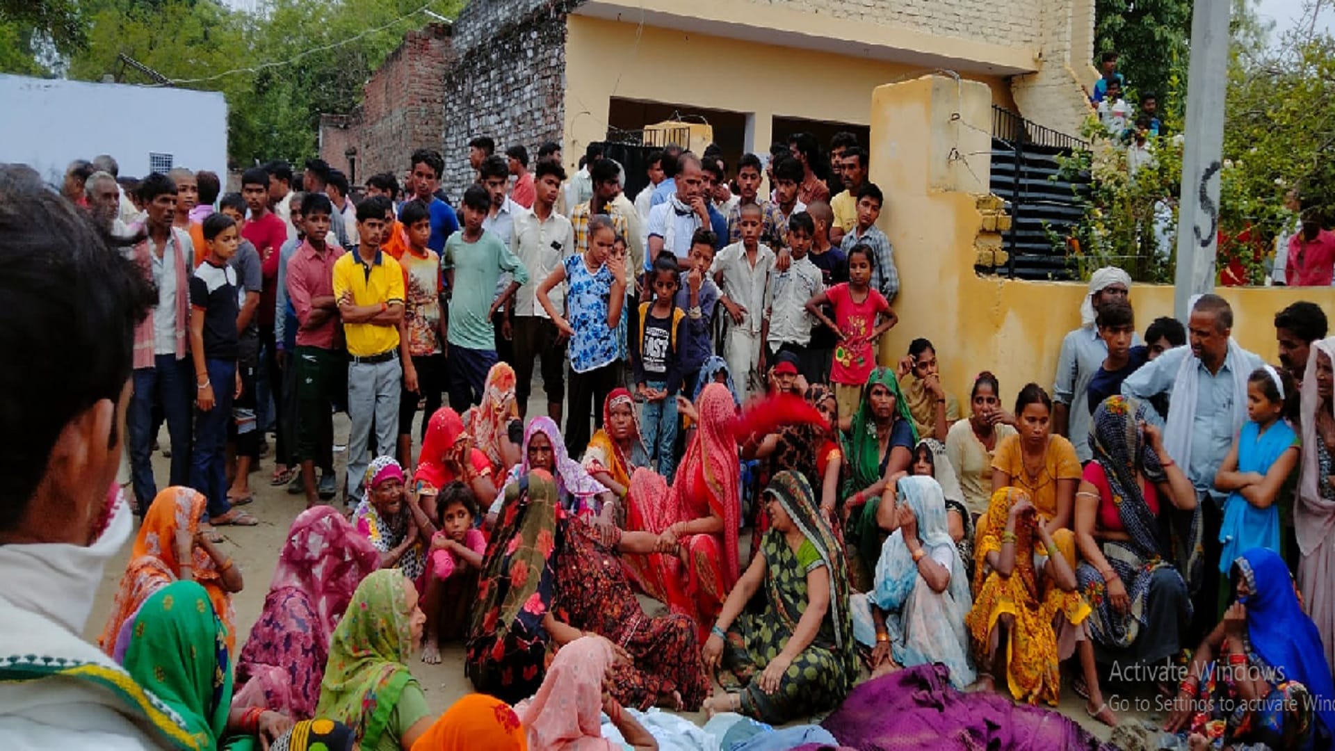 Shahjahanpur Fire Weeds at Priyanka wedding There was mourning due to the fire in the cylinder