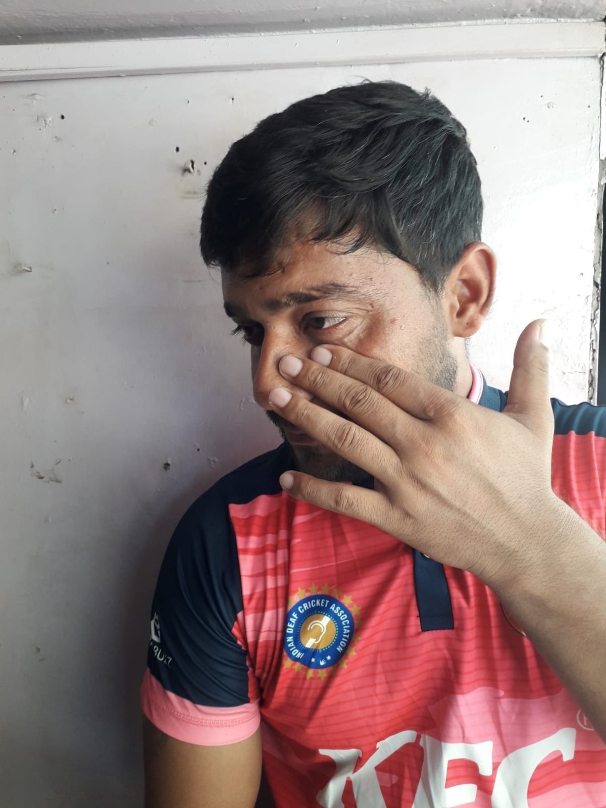 Aligarh: Tears came out of Indian cricketer's eyes for not getting help