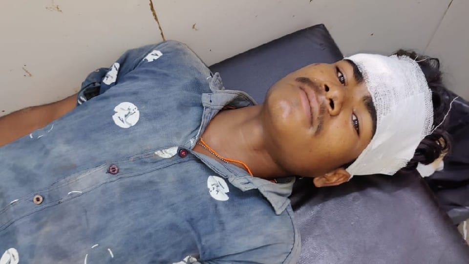 Chhatarpur: Tractor plowing the field overturns, one dead