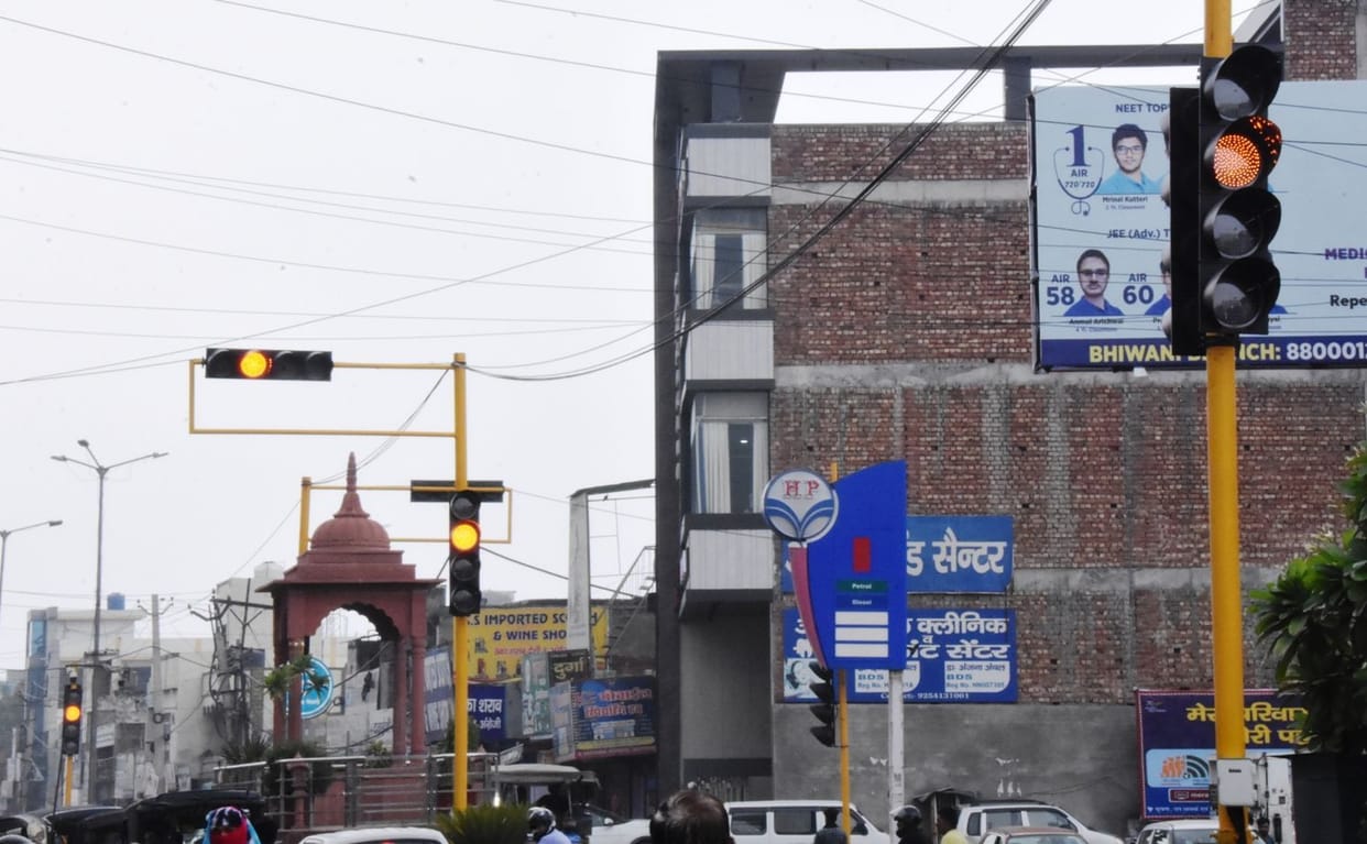 First a trial of traffic lights, then the time will be set