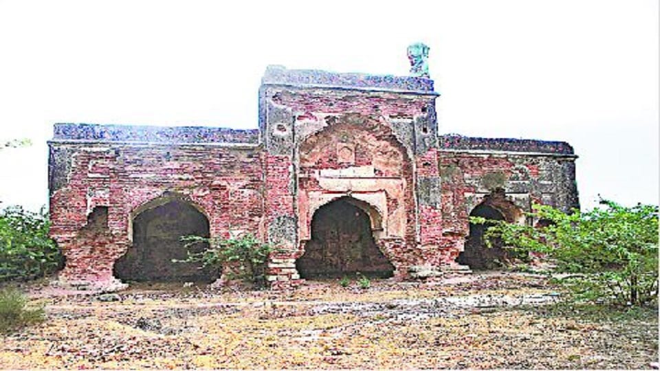 Additional Director General of Archaeological Survey of India conducted survey to save the heritage of Chandravad
