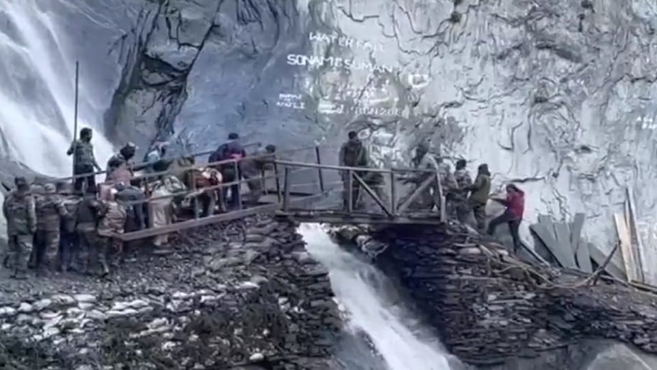in jammu bridges washed away due to rain roads were closed possibility of rain in many areas today