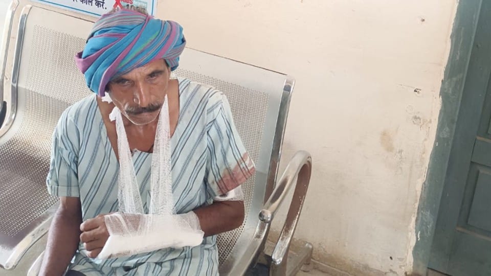 Dhar: After the election results, the lost candidates and supporters dispute, stone pelting during the fight, 10 people injured