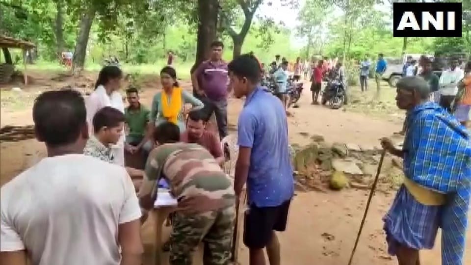 Elephant Attack in Jashpur Khari Jhariya village, A man died and his brother injured