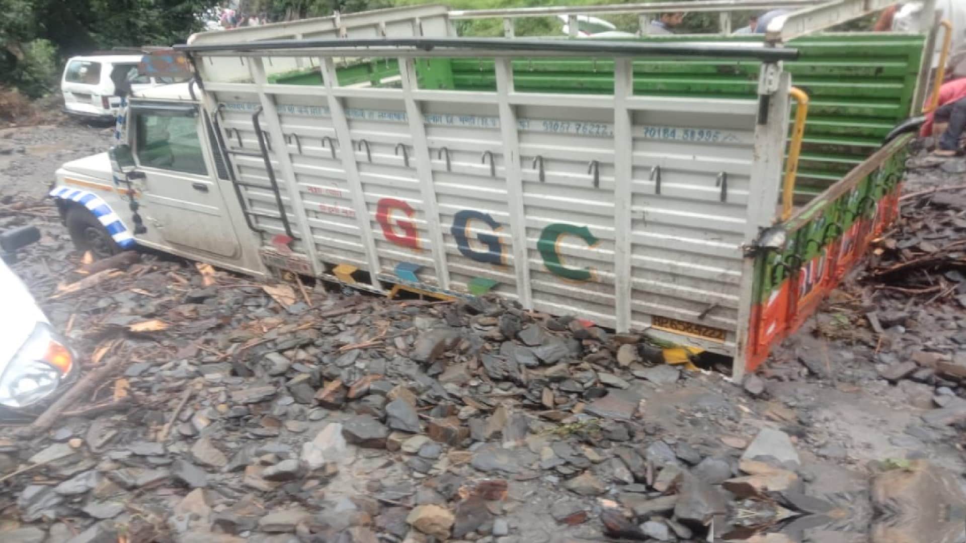 Heavy rain wreaked havoc in Mandi in Himachal, 12 vehicles buried under debris traffic stalled on 27 connectivity routes, see devastation in pictures