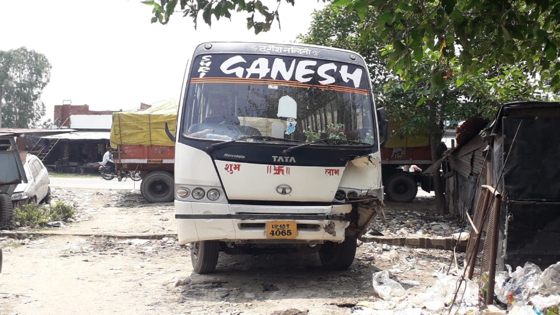 Lakhimpur Kheri Accident: Traffic rules ignored four people from one family died the last rites performed