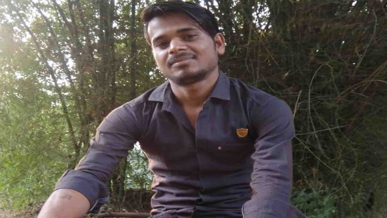 Hamirpur Accident: Bike rider Died in collision with unknown vehicle, two injured
