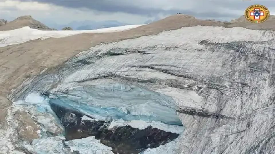 Italy: Large part of alpine glacier broke, six killed, 18 people buried in iceberg