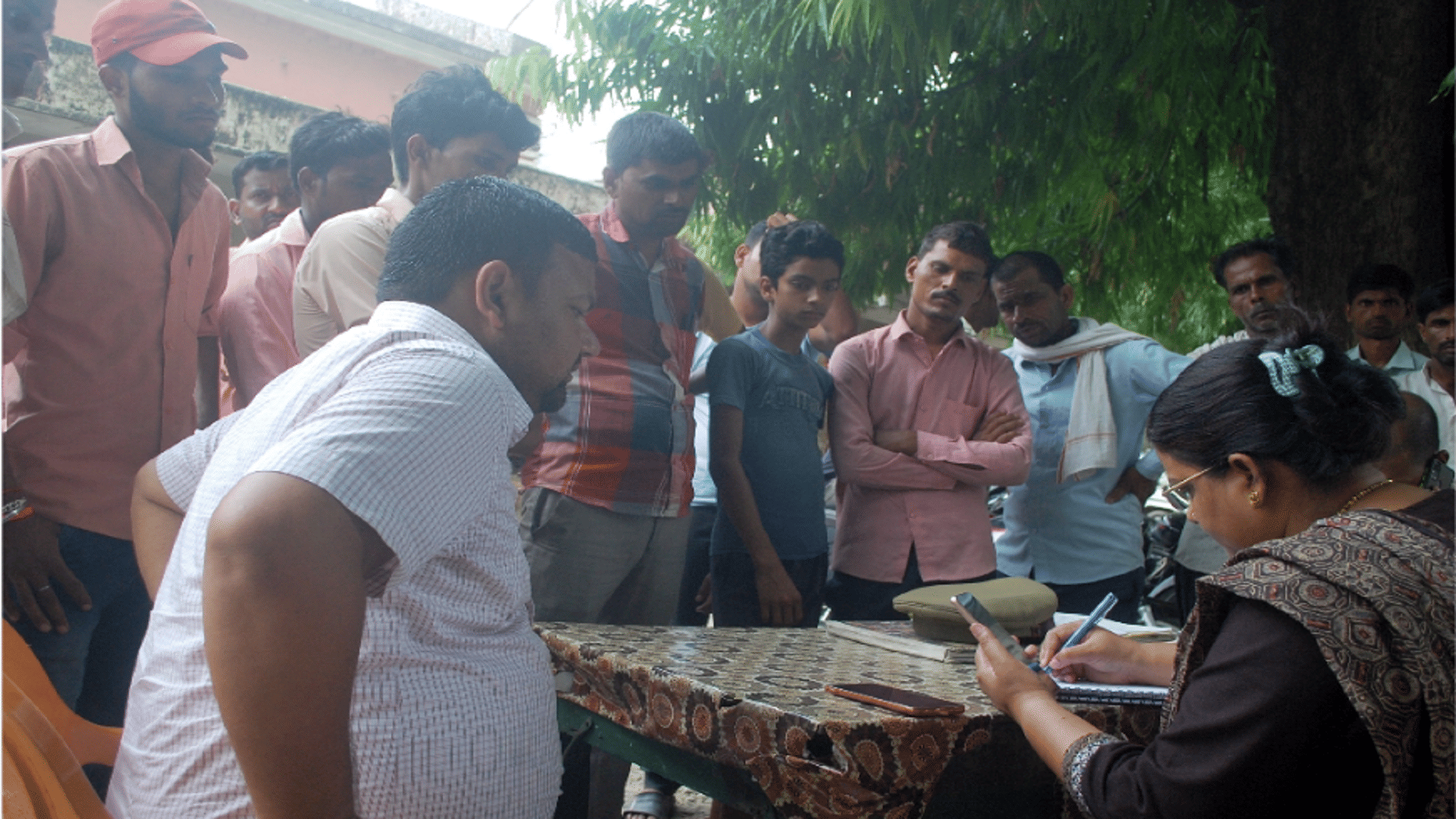 Lakhimpur Kheri Accident: Traffic rules ignored four people from one family died the last rites performed