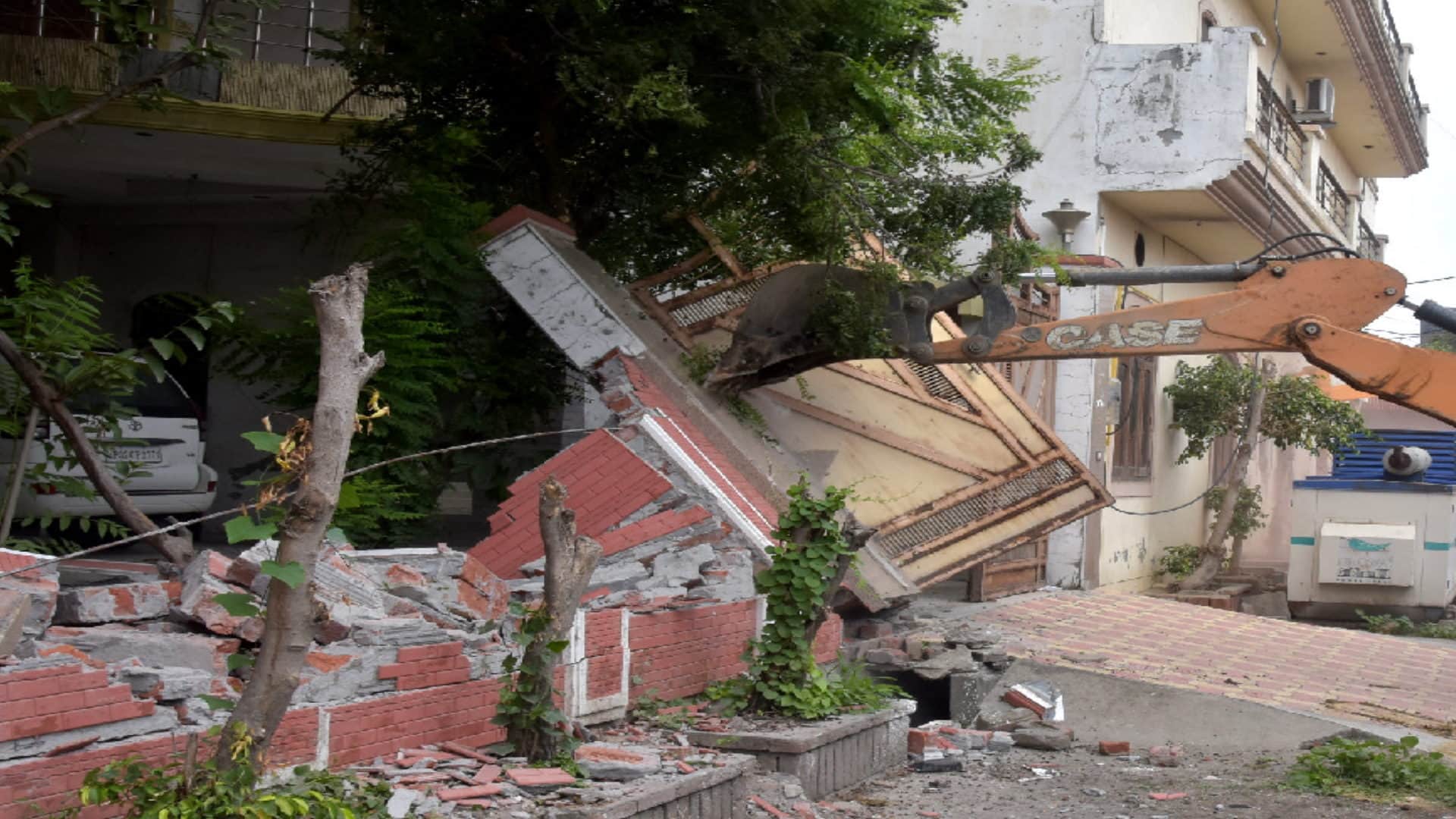 Three houses of former MLC Haji Iqbal and his brother Mahmood Ali were demolished in Saharanpur see photos