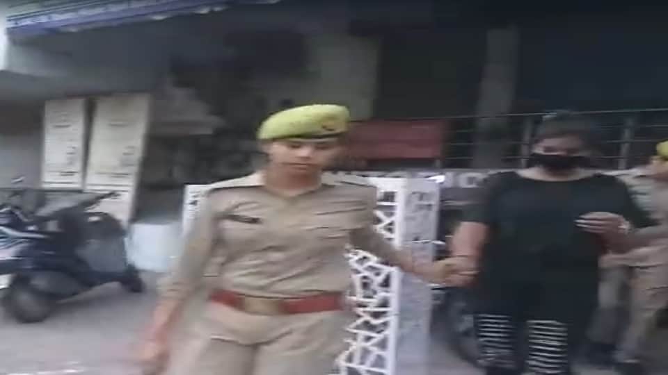 police raid on a spa center in lucknow vikasnagar eight people arrested