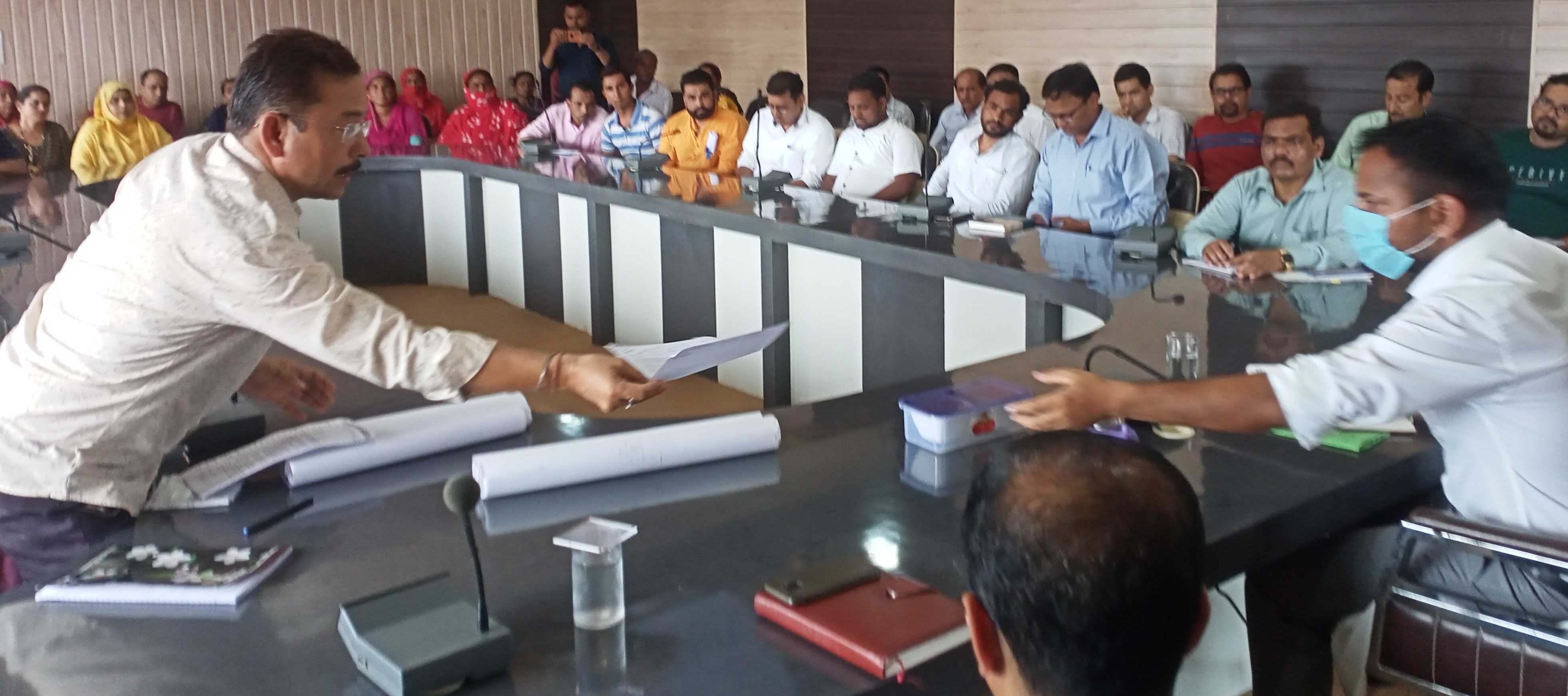 Joint survey will be done before removing railway encroachment in Tanakpur