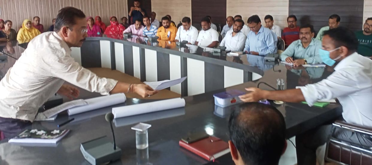 Joint survey will be done before removing railway encroachment in Tanakpur