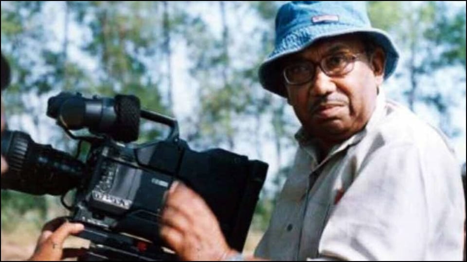 Bengali film director tarun majumdar has passed away at age 92