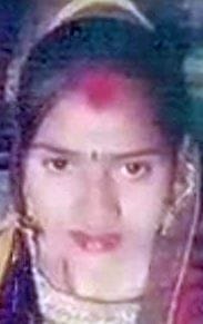 The girl jumped in the Nawab tank, the body was not found