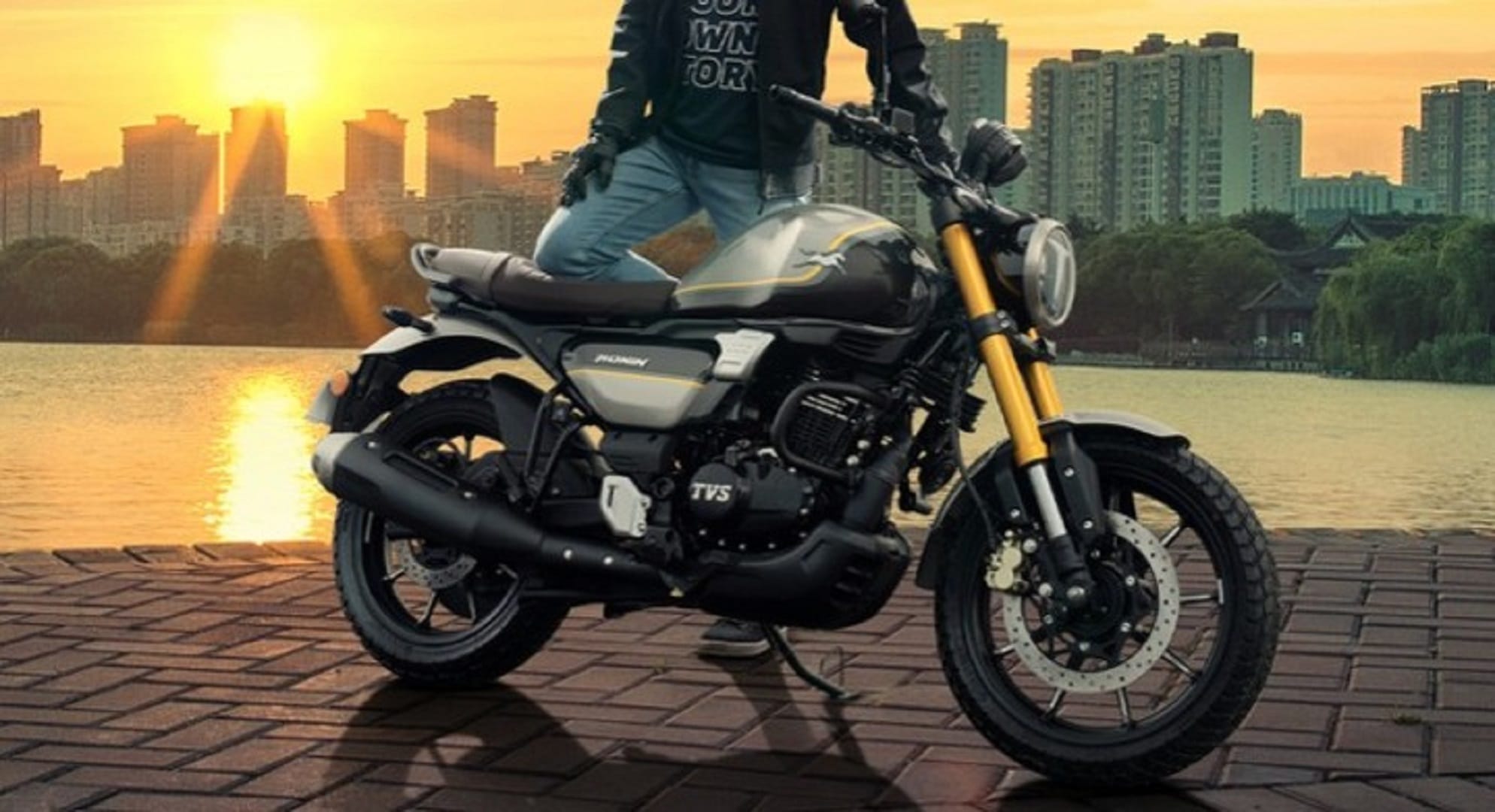 New TVS Ronin Launched Prices Start at 1.49 Lacs Know About Variants Features News in Hindi