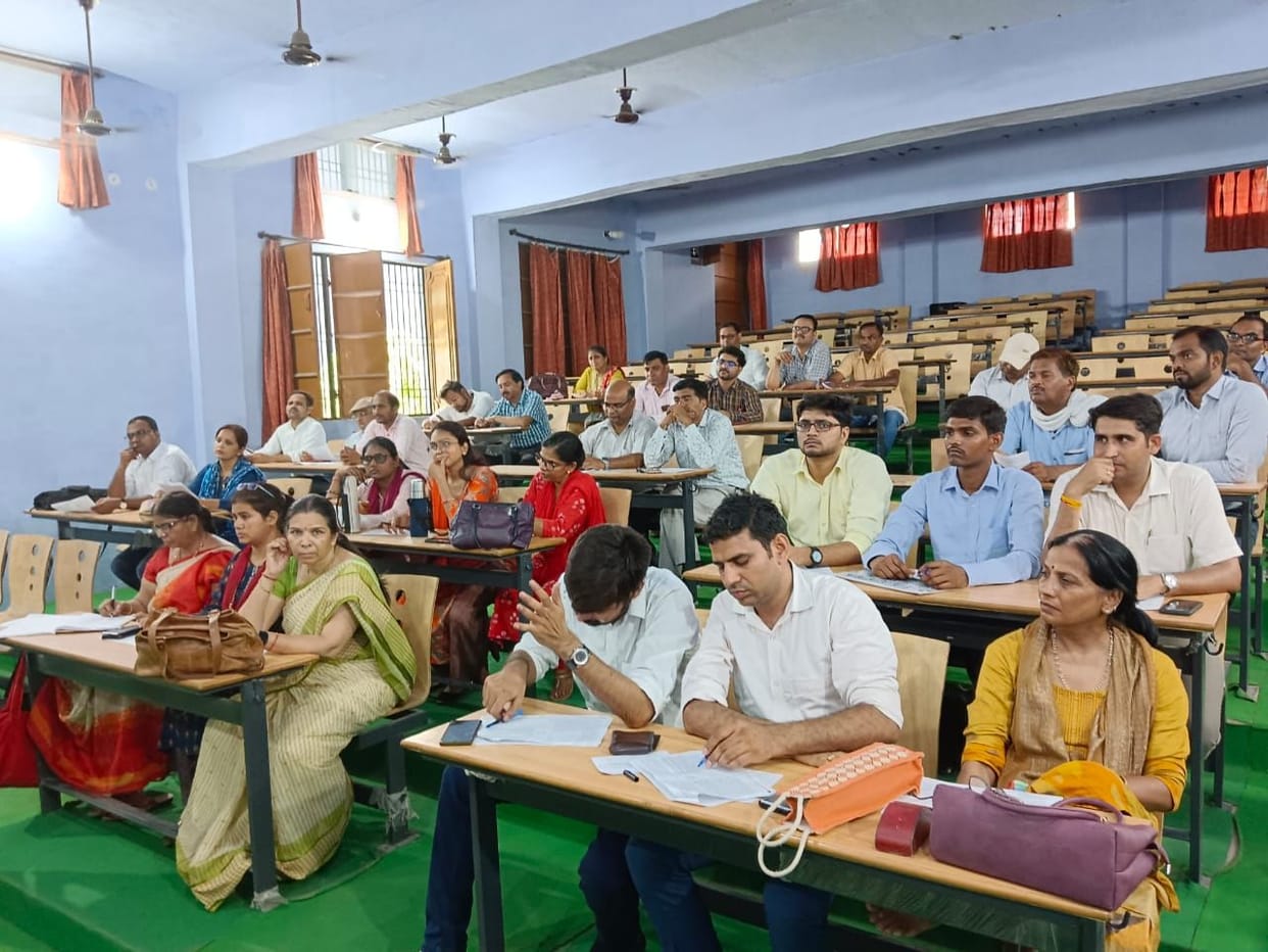 BEd entrance exam today, mobile banned