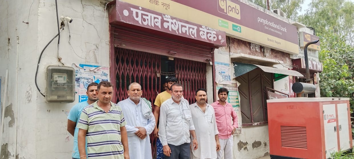 Farmers accused of illegally taking blank checks for KCC