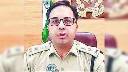 Gorakhpur News: विदेश में नौकरी की चाहत है तो रहें सचेत... वरना ठगे जाएंगे Police will tell right way to go abroad SSP issued order
