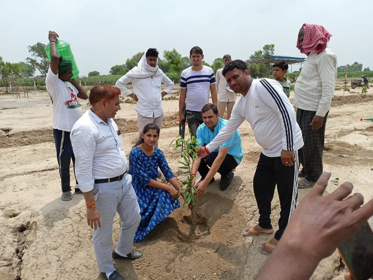 Hathras: Pledged to take care of them by planting saplings