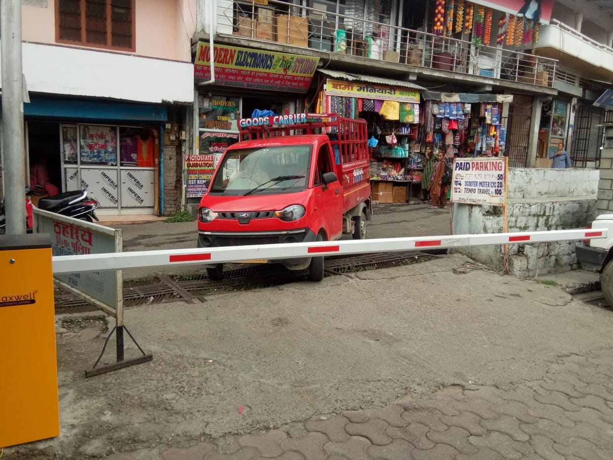 Railway crossing automatic boom barriers malfunctioned 28 times in two years