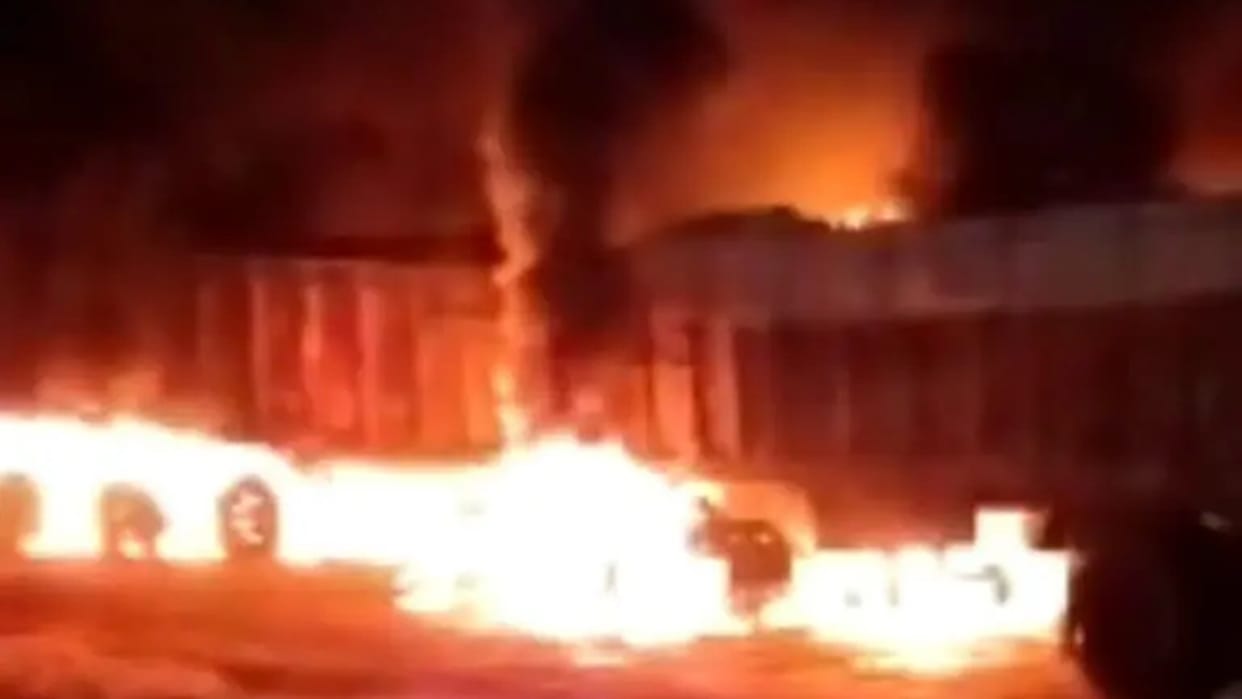 Road Accident in Jodhpur three burnt after collision between two trailer