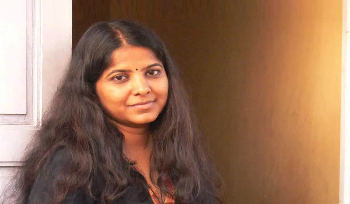 Who is Leena Manimekalai whose documentry kaali poster made controversies know about her profile here