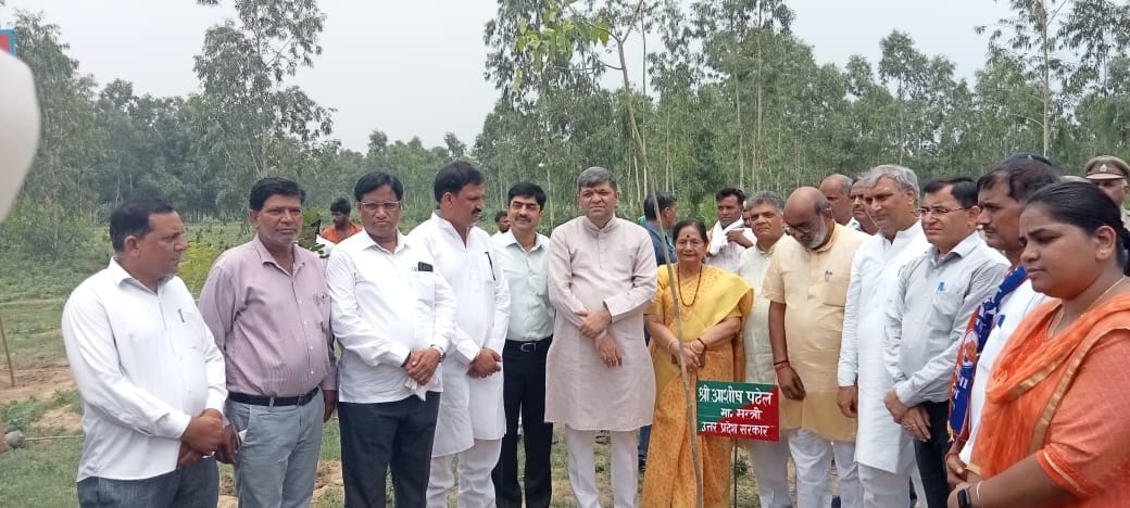 Plantation campaign launched by planting a sapling of Maulshree