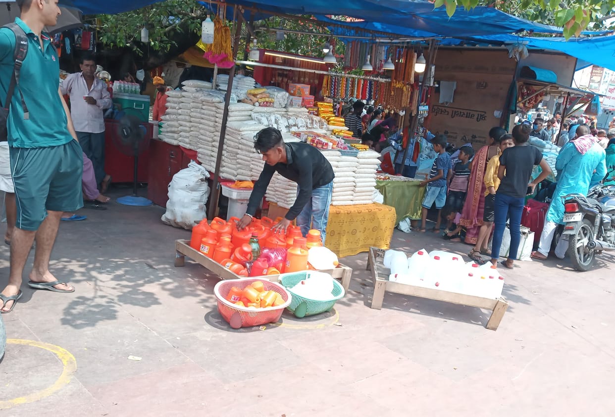 Selling plastic cans hiding in sacks