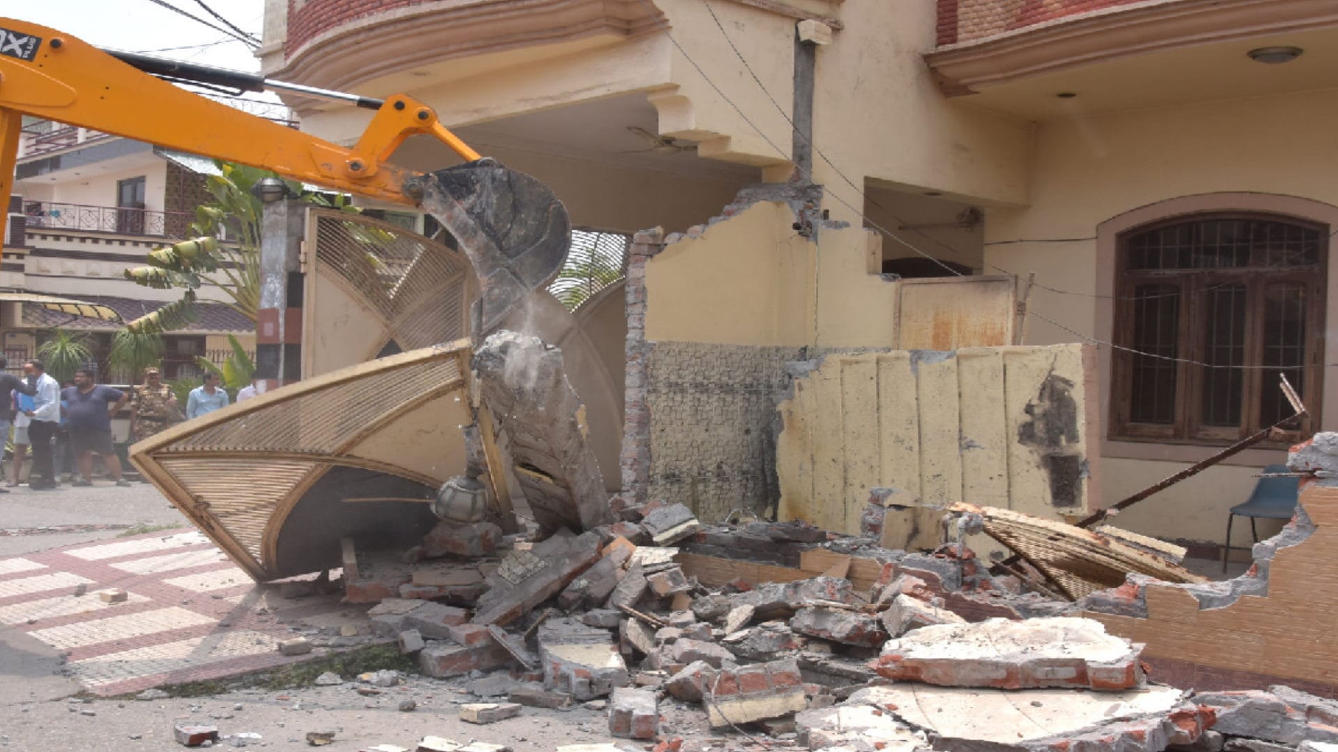 Bulldozer action in Pictures, three houses  of Haji Iqbal and Mahmud Ali demolished in few hours in Saharanpur