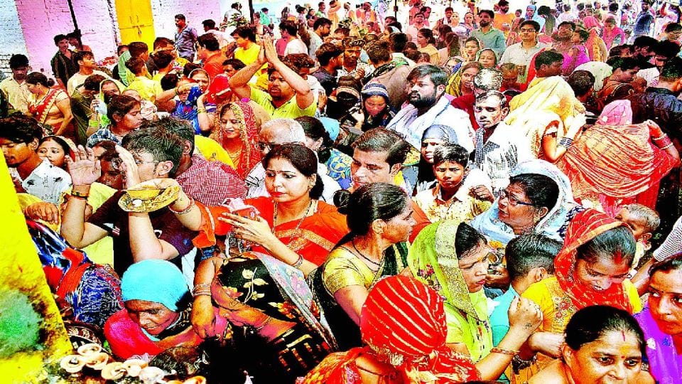 11 children missing in Sheetla Mata mela in agra