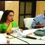 सांसद हेमा मालिनी ने की समीक्षा बैठक