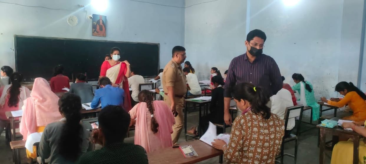 1592 candidates left B.Ed entrance exam