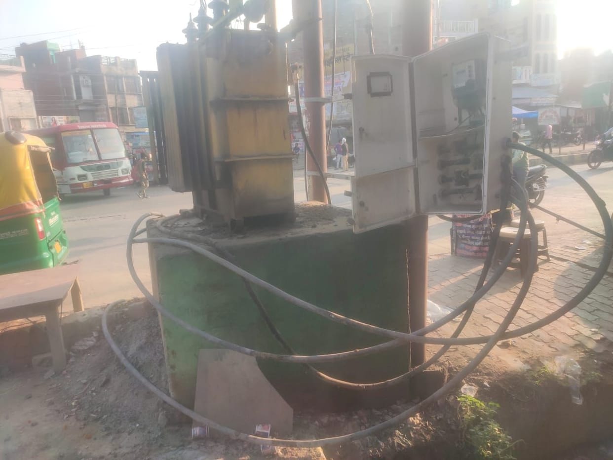 Transformer kept in the open, fear of accident in rain