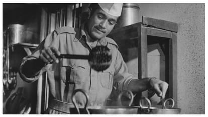 bawarchi movie review bioscope with pankaj shukla 50 years rajesh Khanna jaya bhaduri hrishikesh mukherjee tapan Sinha