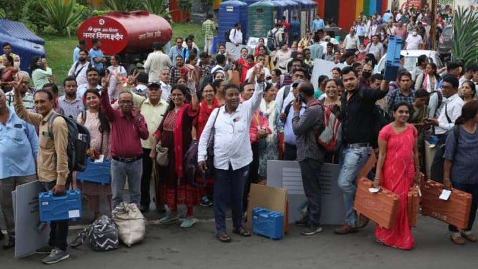 Indore News: 19 candidates for mayor and 341 for councilor in fray, more than 18 lakh voters will decide their fate
