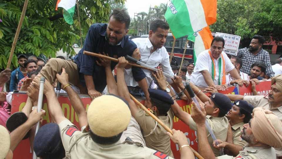 Congress protest against inflation in Chandigarh
