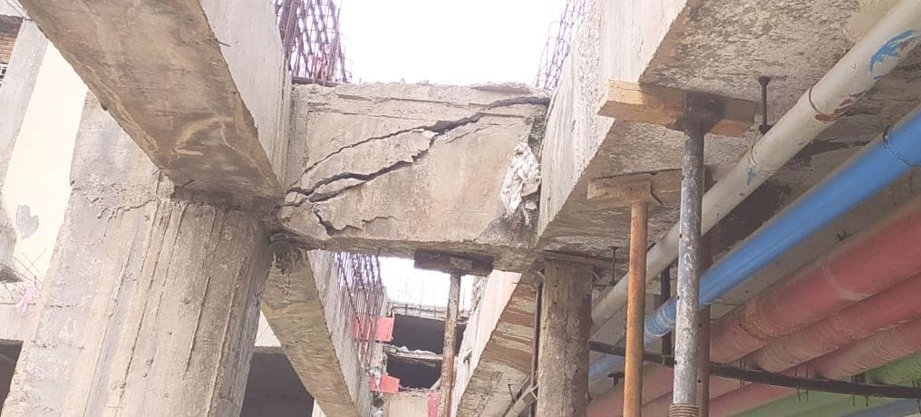 Notice to Supertech if there is a crack in the pillar, it will have to be repaired in three days