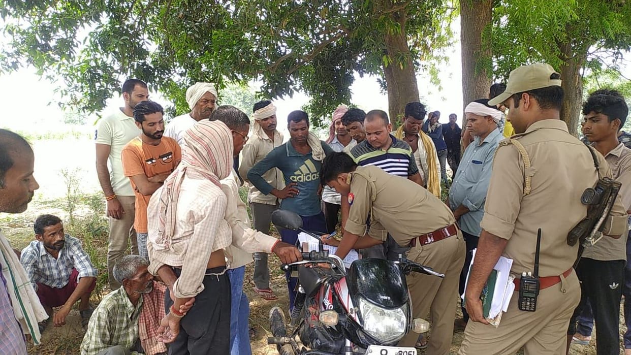 Auraiya: Old woman's body found hanging on a tree