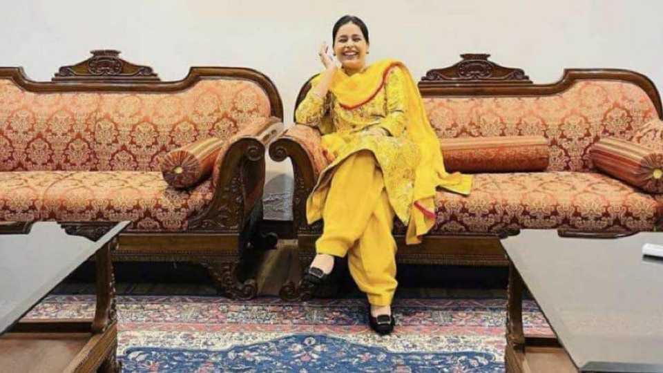 Who is Dr. Gurpreet Kaur Going to Become CM Bhagwant Mann Wife News in Hindi