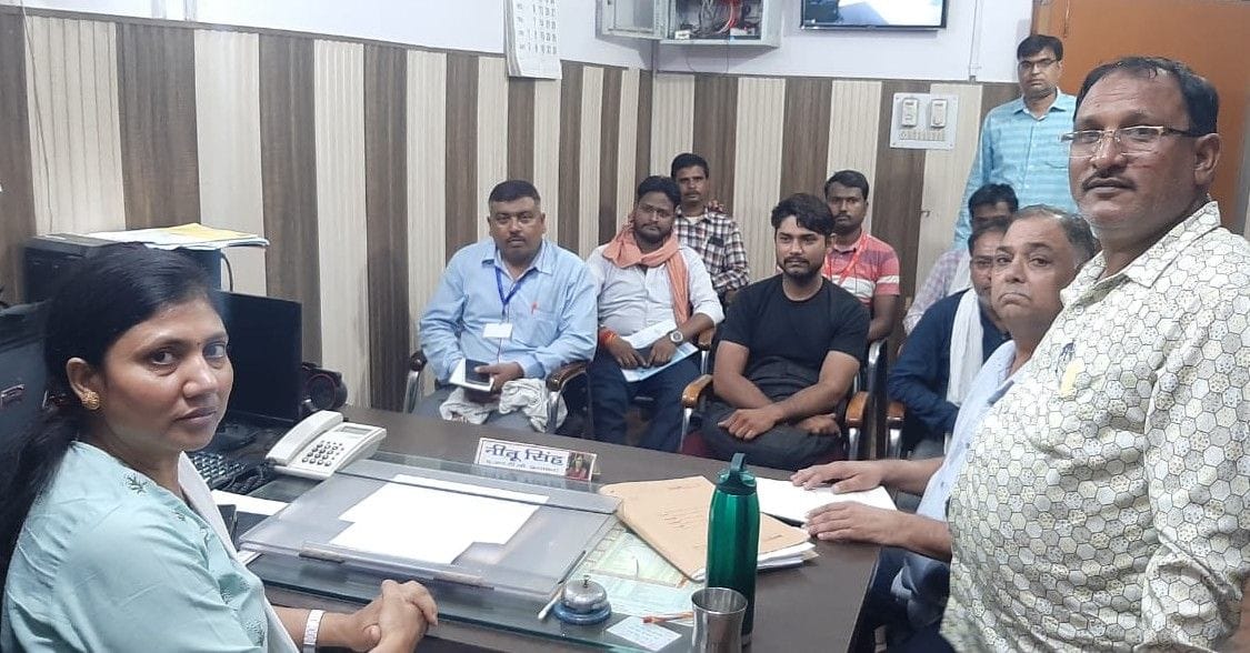 Hathras: Do not be careless in feeding the high security number plate