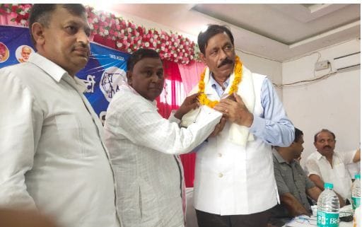 Hathras: Former Purdilnagar chairman Gangaram left SP and went to BSP
