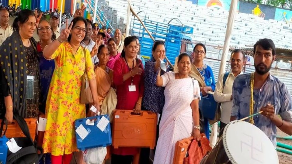 Indore News: 60.88% voting in Indore, 1.5 percent less than last time, highest in Assembly-1 and lowest in Vidhan Sabha-5