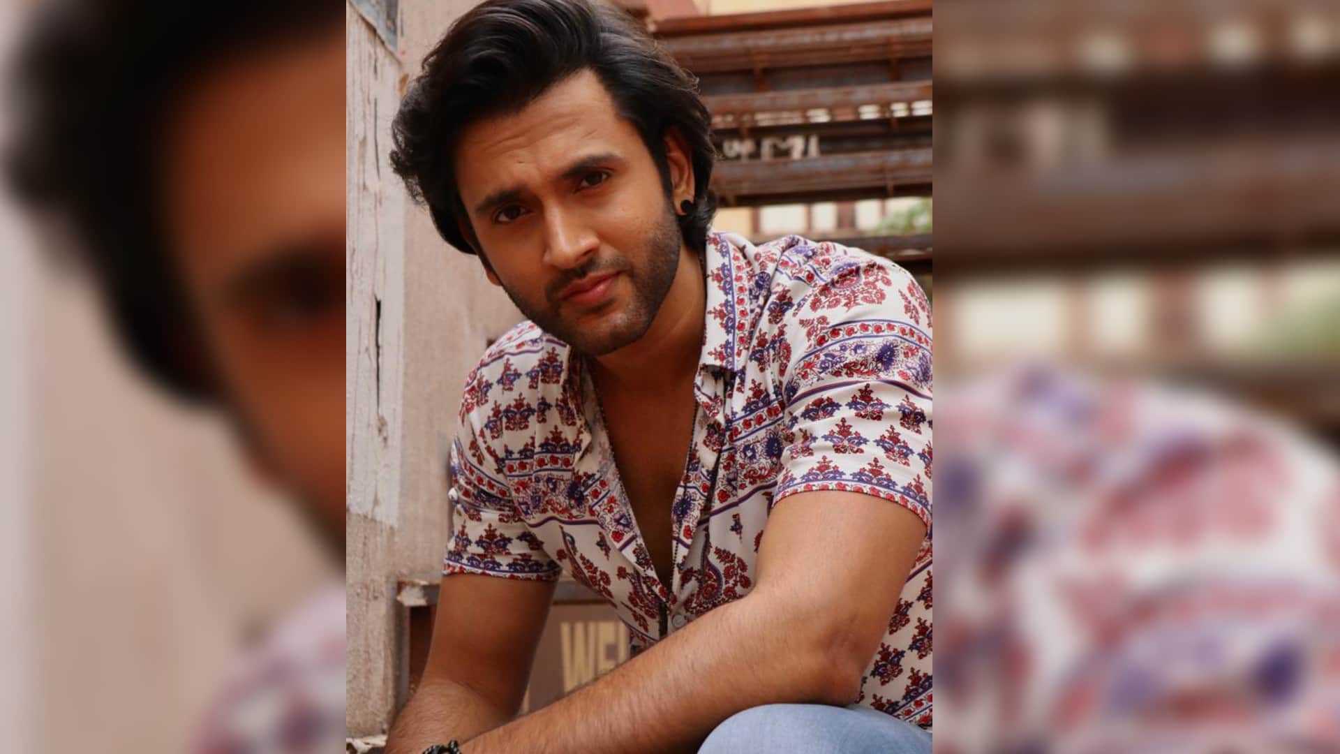 meet Mishkat Verma of Star Plus Anandi Baa aur Emily Saas Bahu aur Drama East marries the West