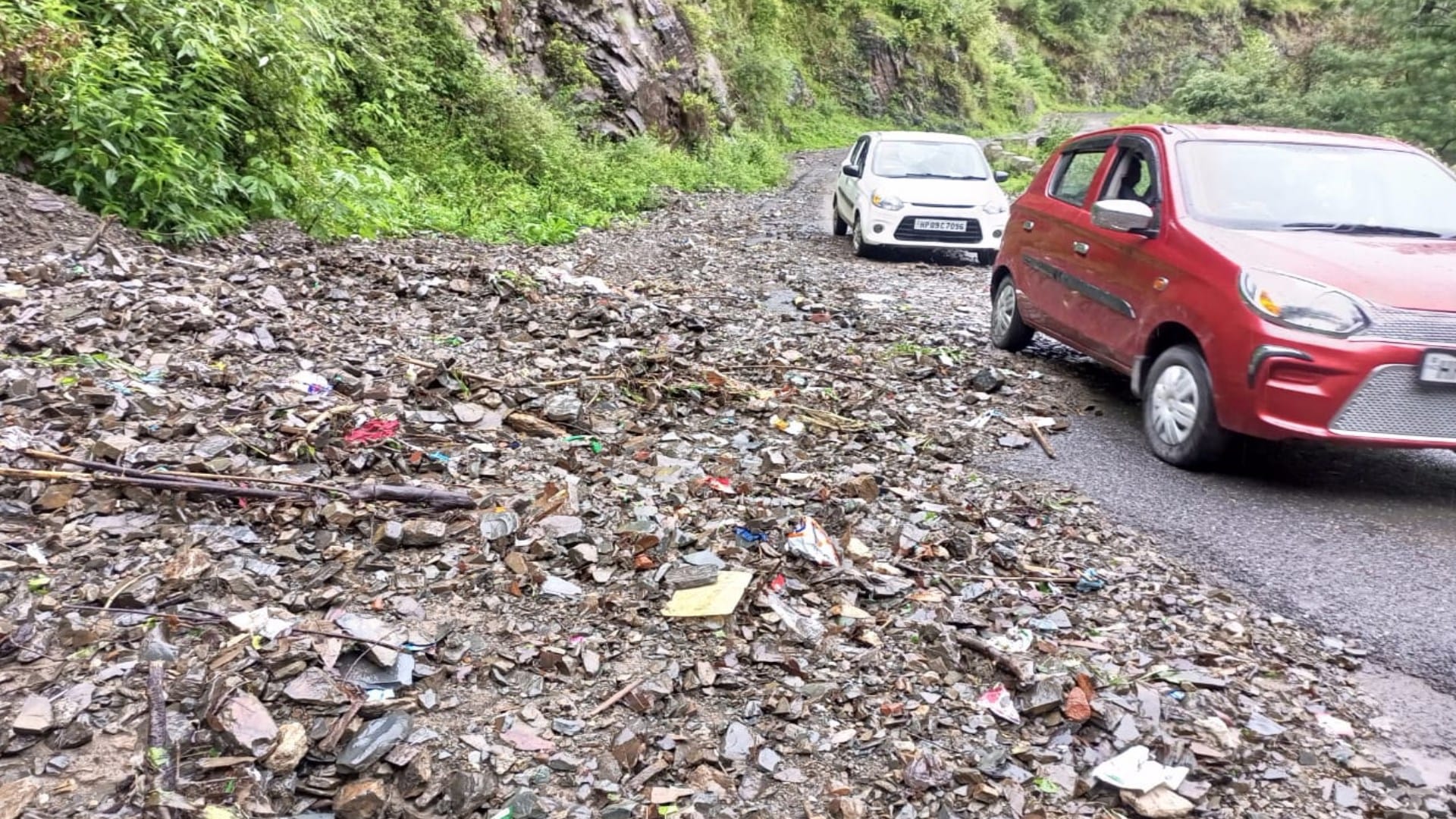 Cloudburst in Manikaran Kullu Flash Floods In Himachal Pradesh heavy rain orange alert