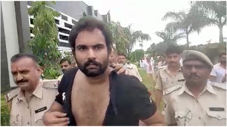 Rajsamand BJP president Mansinghs son Arvind attacked with knife Udaipur Referee