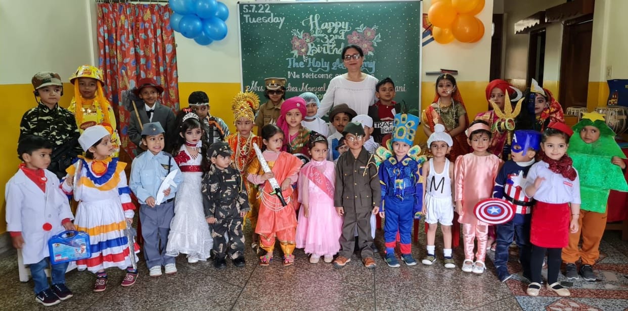 Naunihal seen as Cholia dancer, Barbie doll, tree, Bharat Mata and Milkha