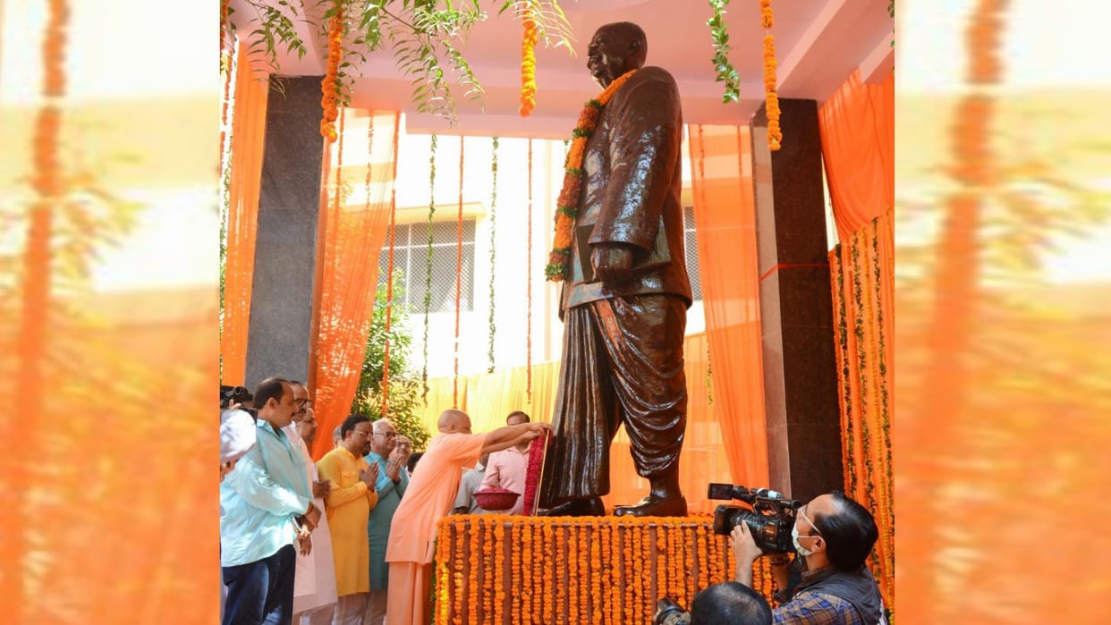 CM Yogi Adityanath pays tribute to Dr Shayama Prasad Mukherjee on his birth anniversary.