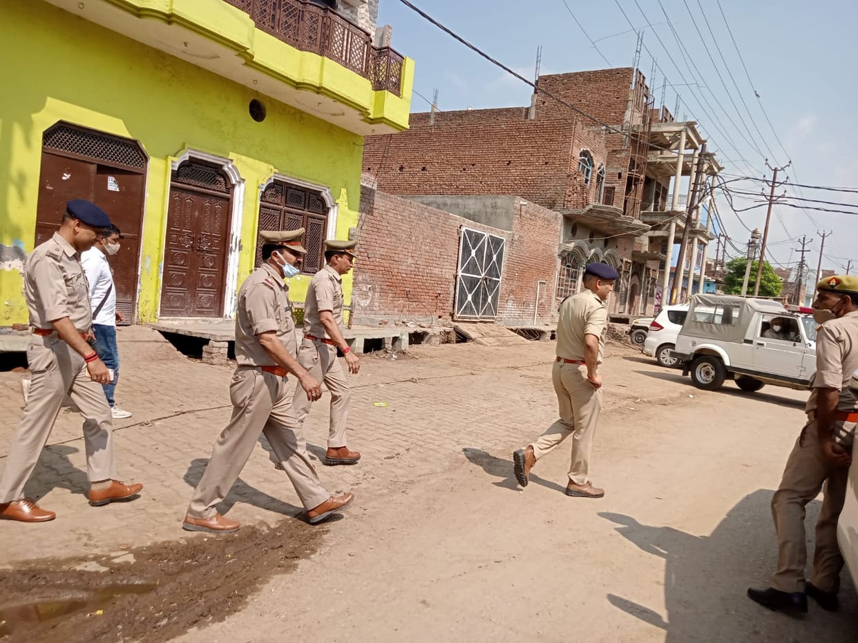 Raid on illegal cattle penetration, got cattle caught