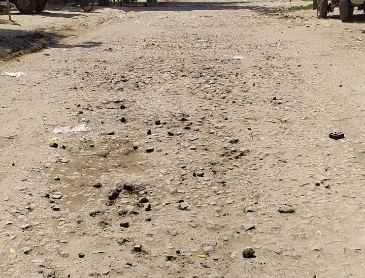 Shiv devotees will take a tough test in the shabby road in Sawan